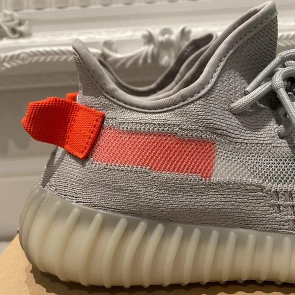 Yeezy Boost 350 V2 Tail Light main image 4